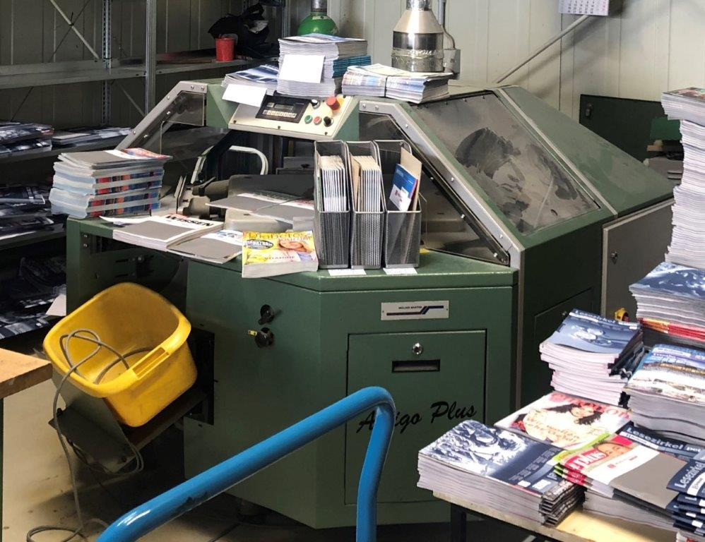 Four clamps Perfect binder Muller Martini Amigo Plus 1580.0410 - آلة تجليد: صورة 1 Four clamps Perfect binder Muller Martini Amigo Plus 1580.0410 - آلة تجليد: صورة 1