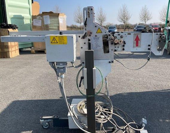Mobile Small Sized Vertical Stacker Delivery STAHLFOLDER STA-30 with MKE marker - آلة الطي: صورة 1 Mobile Small Sized Vertical Stacker Delivery STAHLFOLDER STA-30 with MKE marker - آلة الطي: صورة 1