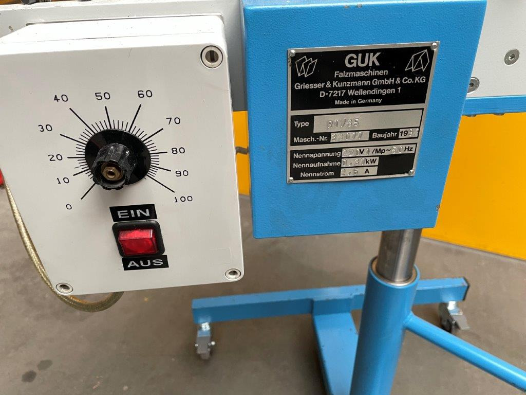 Mobile, continuously height-adjustable and rotatable roller table GUK RT-35 - آلة الطي: صورة 2 Mobile, continuously height-adjustable and rotatable roller table GUK RT-35 - آلة الطي: صورة 2