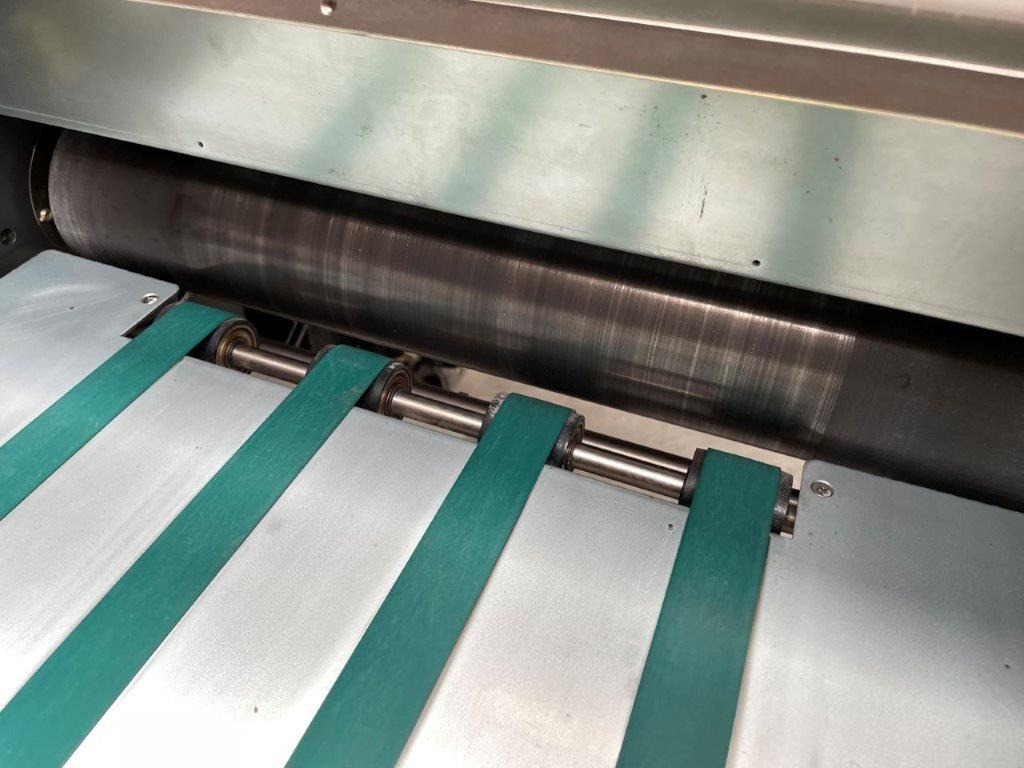 Mobile press with shingle delivery Horizon PST-40 - آلة الطي: صورة 5 Mobile press with shingle delivery Horizon PST-40 - آلة الطي: صورة 5
