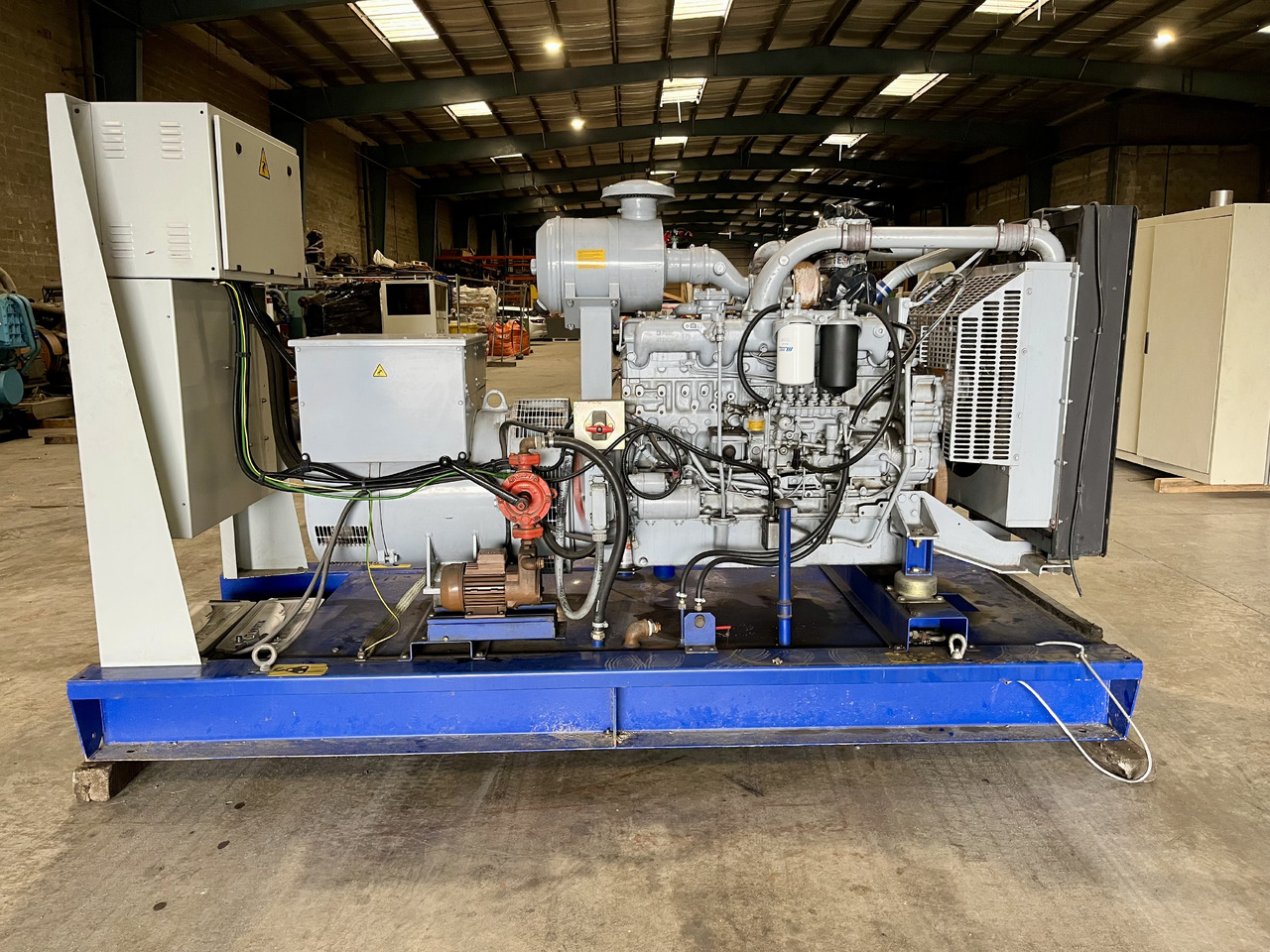 2h Energy 150 kVa IVECO 8361 - مجموعة المولدات: صورة 1 2h Energy 150 kVa IVECO 8361 - مجموعة المولدات: صورة 1