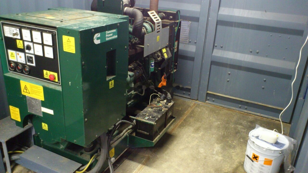 Cummins 88 kVA - مجموعة المولدات: صورة 1 Cummins 88 kVA - مجموعة المولدات: صورة 1