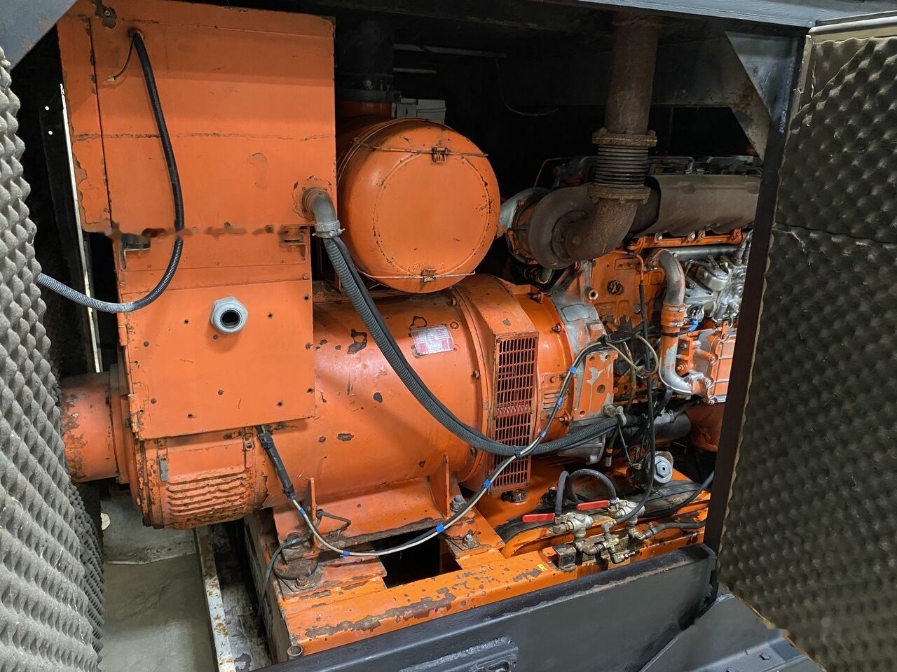 IVECO 250 kVa 8210SRI - مجموعة المولدات: صورة 4 IVECO 250 kVa 8210SRI - مجموعة المولدات: صورة 4