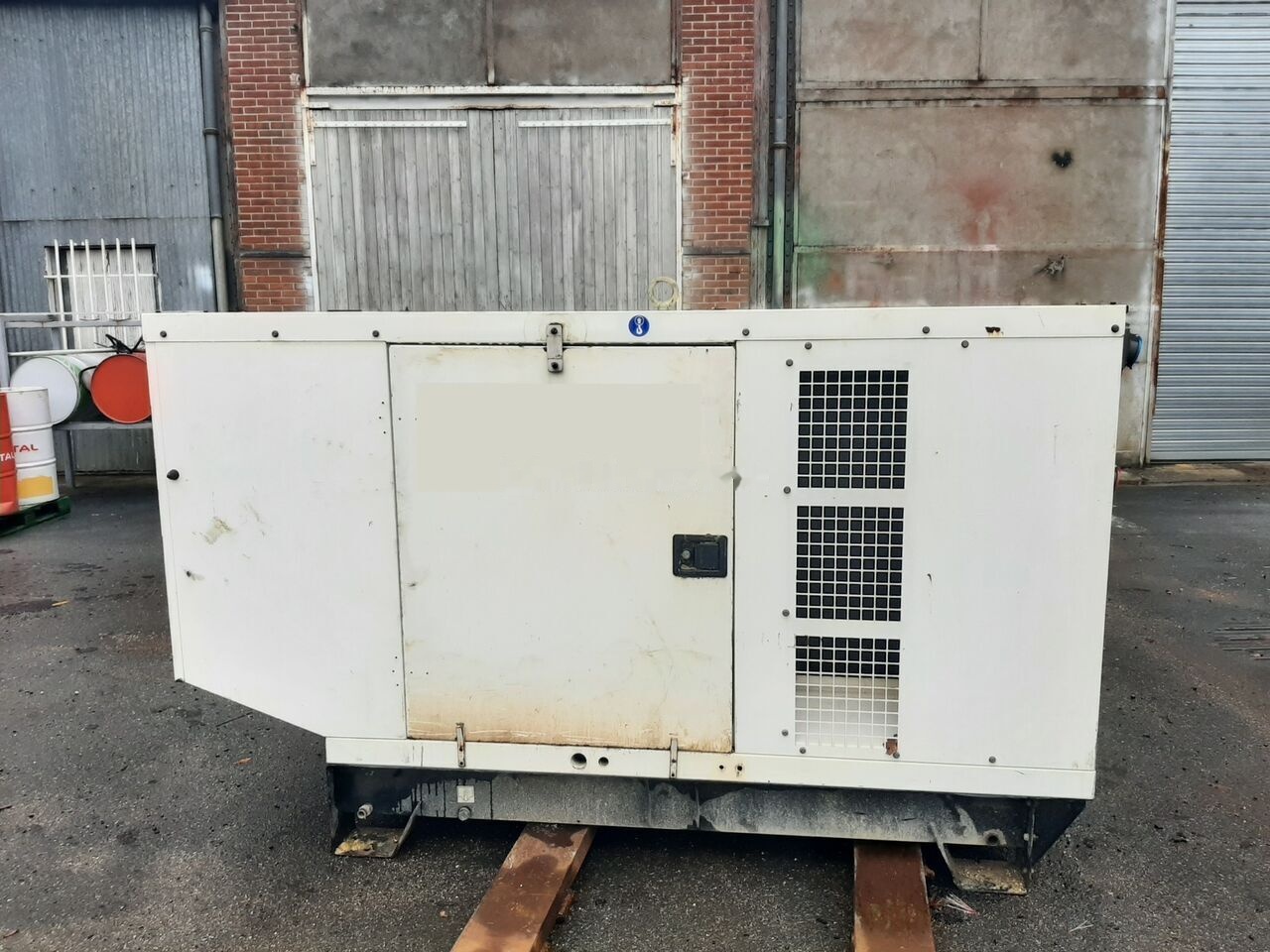 SDMO 80 kVa John Deere - مجموعة المولدات: صورة 1 SDMO 80 kVa John Deere - مجموعة المولدات: صورة 1
