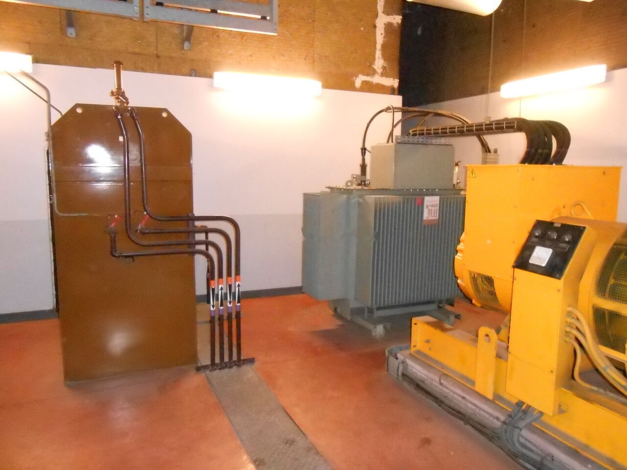 SDMO Cummins 1000 kVa KTA50-G1 - مجموعة المولدات: صورة 2 SDMO Cummins 1000 kVa KTA50-G1 - مجموعة المولدات: صورة 2