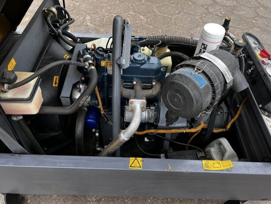 Atlas Copco Kompresor XAS47 - الضاغط: صورة 4 Atlas Copco Kompresor XAS47 - الضاغط: صورة 4