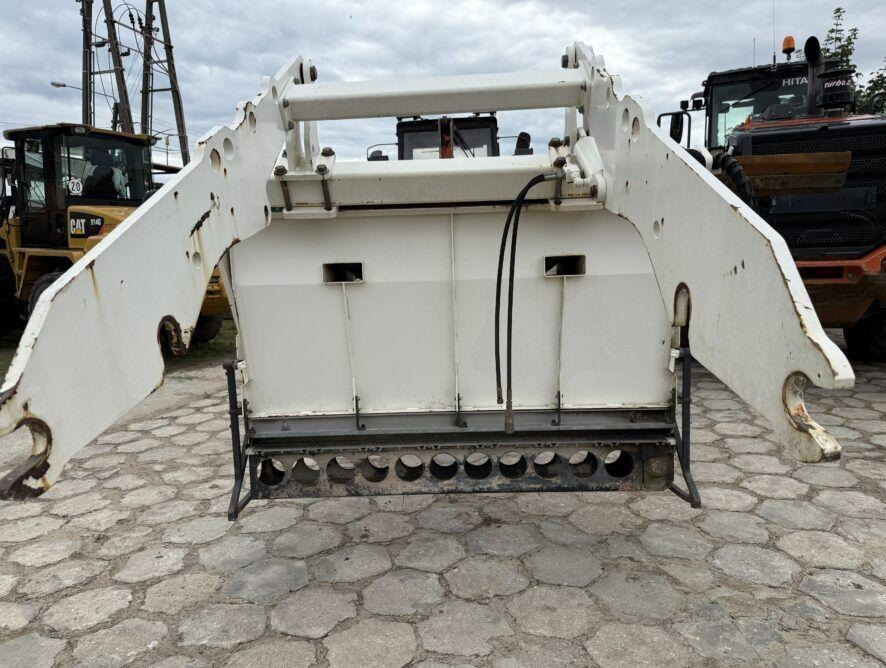 Bomag BW174 - مفرشة الرمل/ الملح - آلية المنفعة/ مركبة خاصة: صورة 3 Bomag BW174 - مفرشة الرمل/ الملح - آلية المنفعة/ مركبة خاصة: صورة 3
