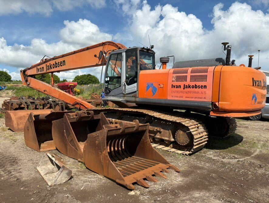 Hitachi ZX350 Long Reach Super Long Front 22 Meters SLF - حفار زحاف: صورة 4 Hitachi ZX350 Long Reach Super Long Front 22 Meters SLF - حفار زحاف: صورة 4