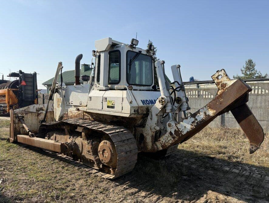 Komatsu D65EX-15e0 + ripper - جرافة: صورة 3 Komatsu D65EX-15e0 + ripper - جرافة: صورة 3