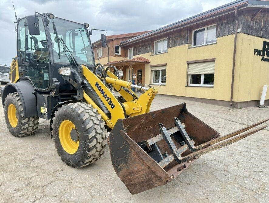 Komatsu WA80M-7 - اللودر بعجل: صورة 4 Komatsu WA80M-7 - اللودر بعجل: صورة 4