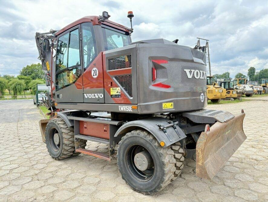 Volvo EWR150E  - حفارة دولاب: صورة 1 Volvo EWR150E  - حفارة دولاب: صورة 1