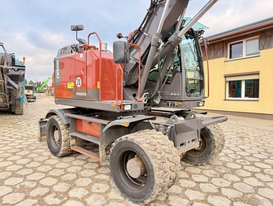 Volvo EWR150E - حفارة دولاب: صورة 5 Volvo EWR150E - حفارة دولاب: صورة 5