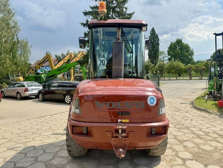 Volvo L30B Pro - اللودر بعجل: صورة 5 Volvo L30B Pro - اللودر بعجل: صورة 5
