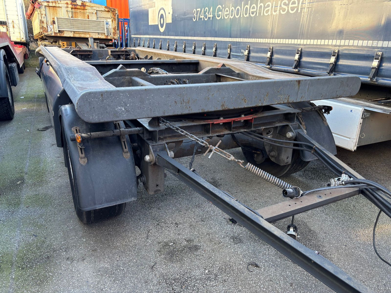 Jung R. TOP ZUSTAND / MICHELIN Ber. - مقطورة هوك ليفت/ لود لوجر: صورة 1 Jung R. TOP ZUSTAND / MICHELIN Ber. - مقطورة هوك ليفت/ لود لوجر: صورة 1