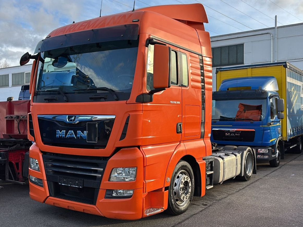 MAN TGX 18.500 XXL HUBSATTELLKUPLUNG - وحدة جر: صورة 2 MAN TGX 18.500 XXL HUBSATTELLKUPLUNG - وحدة جر: صورة 2