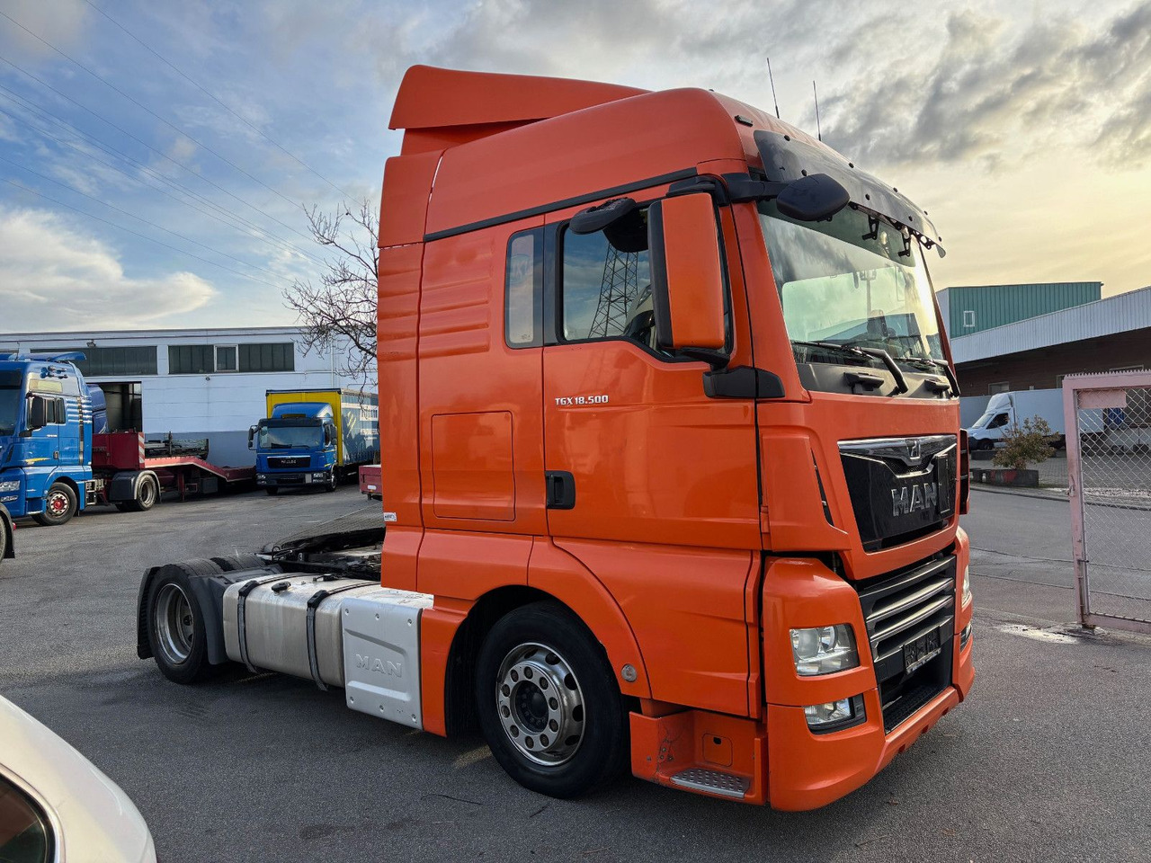 MAN TGX 18.500 XXL HUBSATTELLKUPLUNG - وحدة جر: صورة 5 MAN TGX 18.500 XXL HUBSATTELLKUPLUNG - وحدة جر: صورة 5