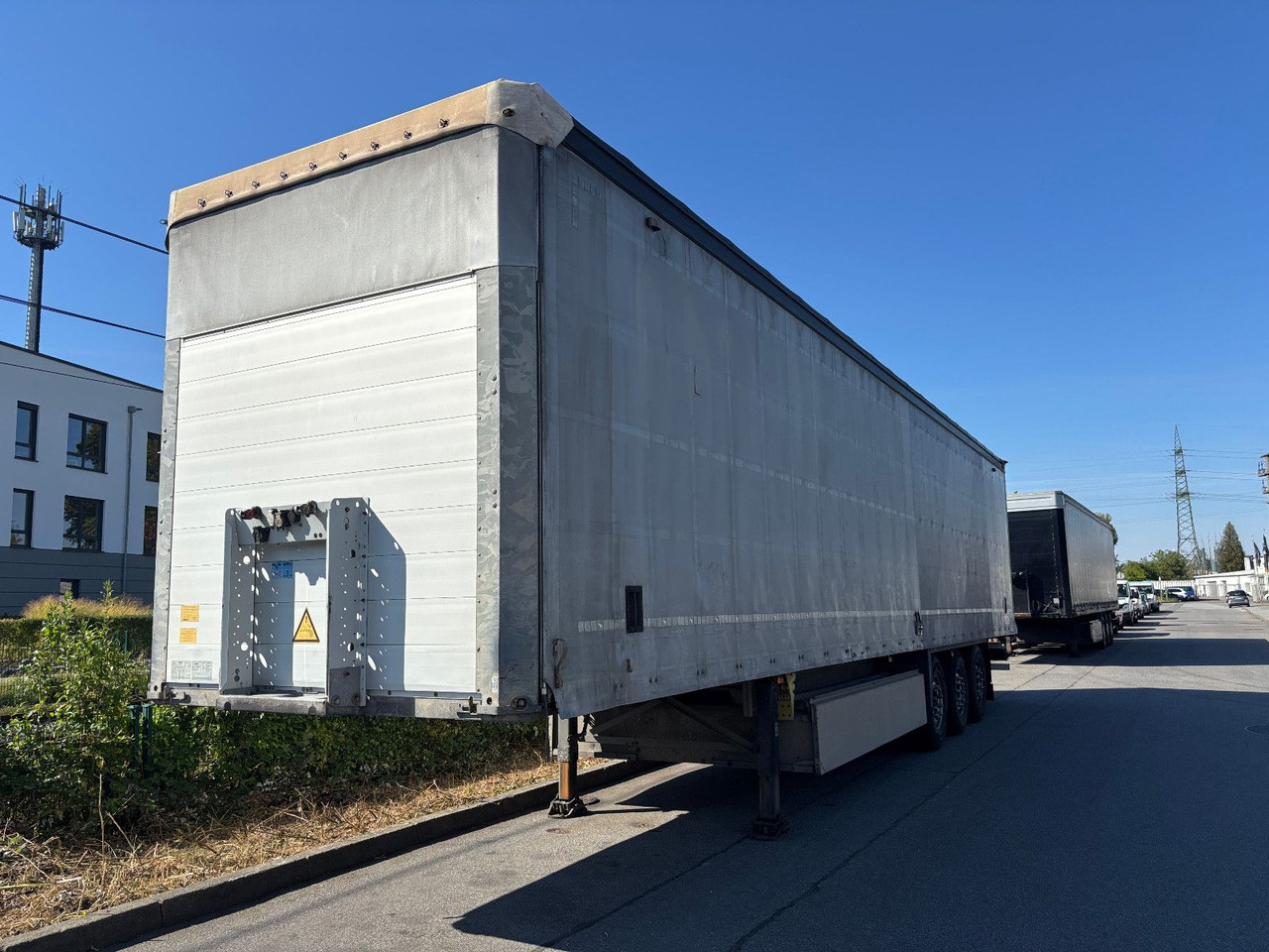Schmitz Cargobull SCS 24/ALU/Lift/Scheiben/EDSCHA/Palettenkasten - نصف مقطورة ستارة: صورة 2 Schmitz Cargobull SCS 24/ALU/Lift/Scheiben/EDSCHA/Palettenkasten - نصف مقطورة ستارة: صورة 2