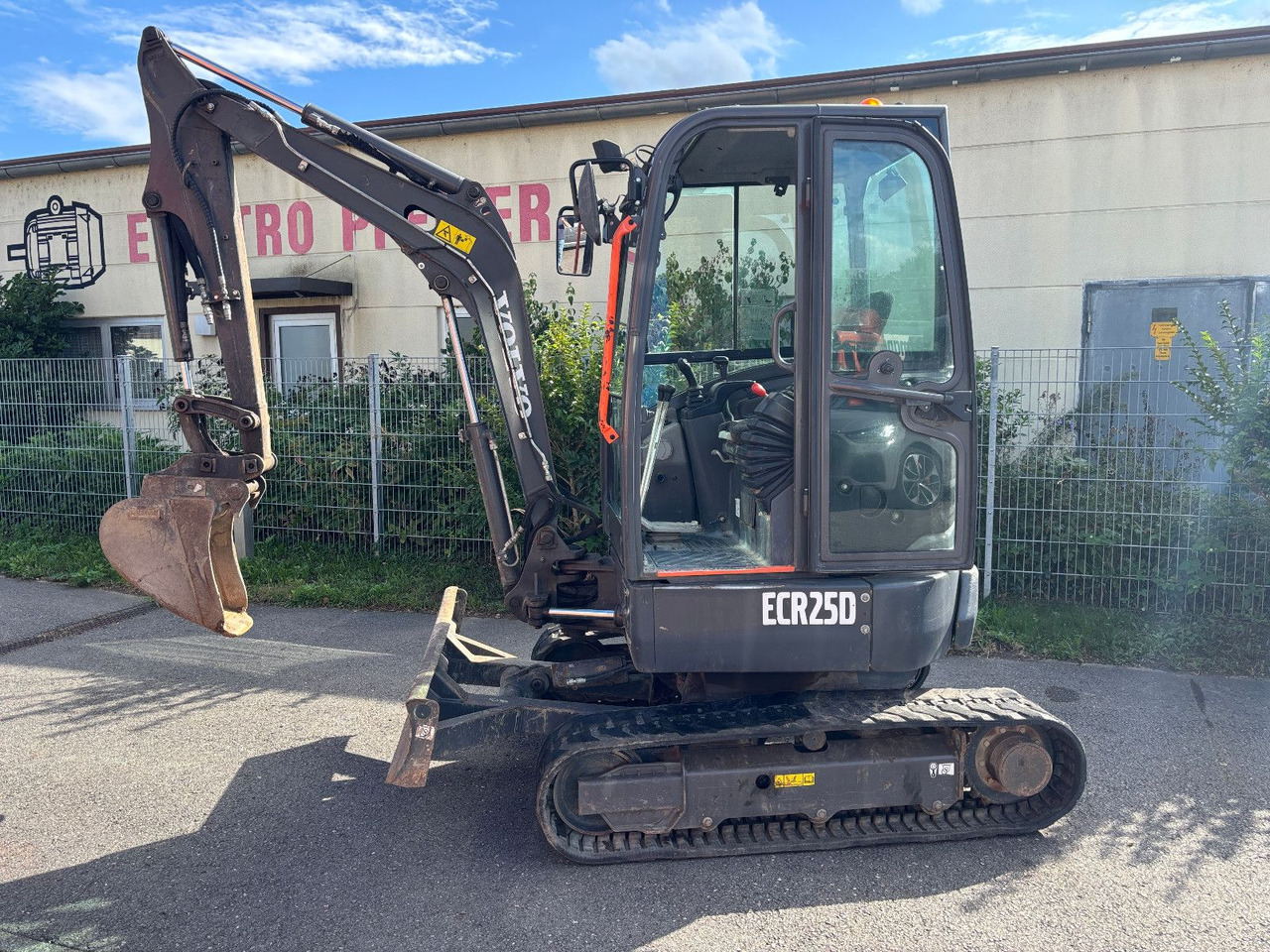 Volvo ECR 25 D - حفارة مُصَّغرة: صورة 3 Volvo ECR 25 D - حفارة مُصَّغرة: صورة 3