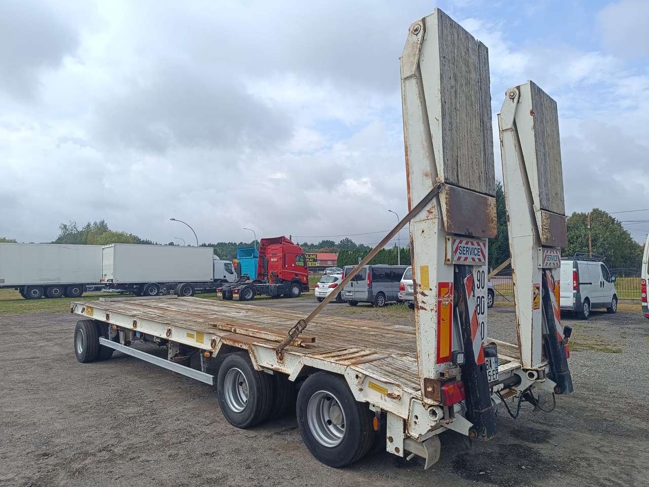 ACTM 3 osie 8m x 2,55 m lad 25 T - مقطورة مسطحة منخفضة: صورة 5 ACTM 3 osie 8m x 2,55 m lad 25 T - مقطورة مسطحة منخفضة: صورة 5