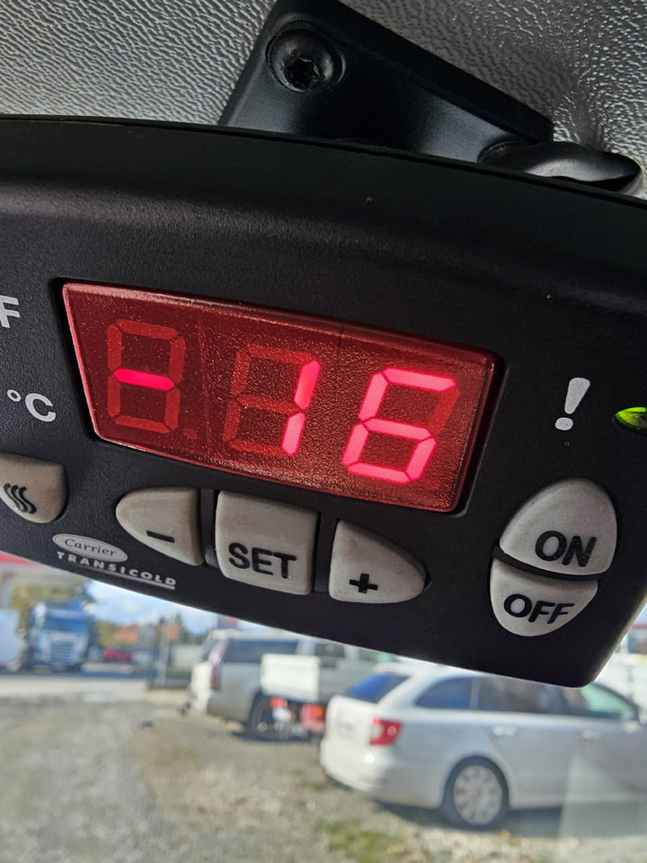 Fiat Doblo chlodnia mroznia carrier +230v - 18 C euro5 - شاحنة مُبرّدة للتوصيل: صورة 5 Fiat Doblo chlodnia mroznia carrier +230v - 18 C euro5 - شاحنة مُبرّدة للتوصيل: صورة 5