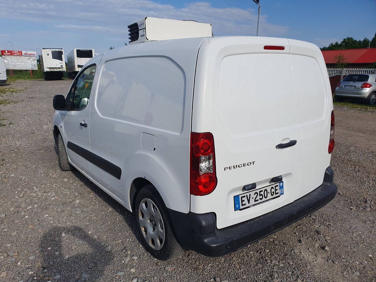 شاحنة مُبرّدة للتوصيل PEUGEOT PARTNER LONG CHLODNIA MROZNIA CARRIER  KLIMA NAVI EURO6 [ Copy ] [ Copy ]: صورة 9