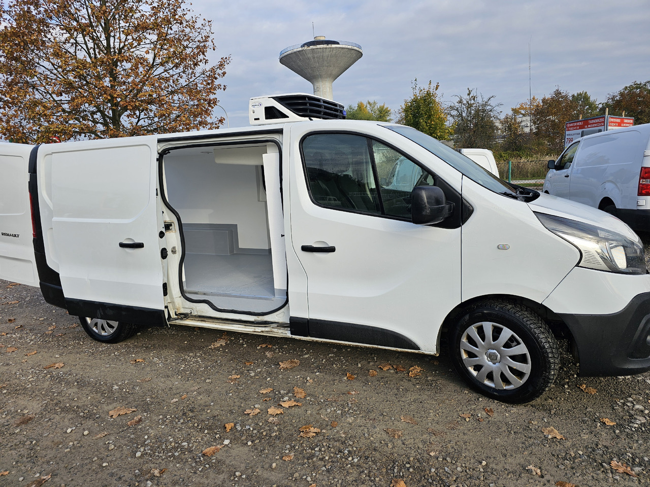 RENAULT TRAFIC MAXI LONG CHLODNIA MROZNIA CARRIER+230V KLIMA NAVI KAMERA EURO6 - شاحنة مُبرّدة للتوصيل: صورة 4 RENAULT TRAFIC MAXI LONG CHLODNIA MROZNIA CARRIER+230V KLIMA NAVI KAMERA EURO6 - شاحنة مُبرّدة للتوصيل: صورة 4