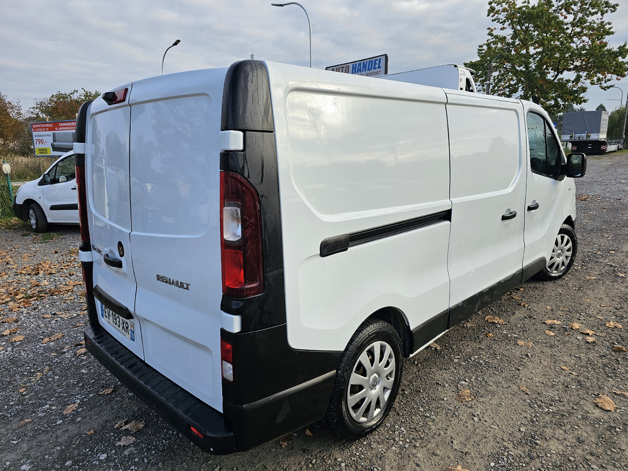 RENAULT TRAFIC MAXI LONG CHLODNIA MROZNIA CARRIER+230V KLIMA NAVI KAMERA EURO6 - شاحنة مُبرّدة للتوصيل: صورة 5 RENAULT TRAFIC MAXI LONG CHLODNIA MROZNIA CARRIER+230V KLIMA NAVI KAMERA EURO6 - شاحنة مُبرّدة للتوصيل: صورة 5