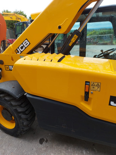 رافعة تلسكوبية 2021 JCB 525-60: صورة 9