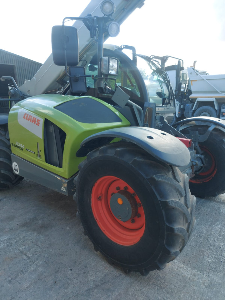Claas Scorpion 7044 - آلات البناء: صورة 5 Claas Scorpion 7044 - آلات البناء: صورة 5
