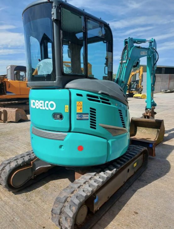 KOBELCO SK28SR-6 - حفارة مُصَّغرة: صورة 2 KOBELCO SK28SR-6 - حفارة مُصَّغرة: صورة 2