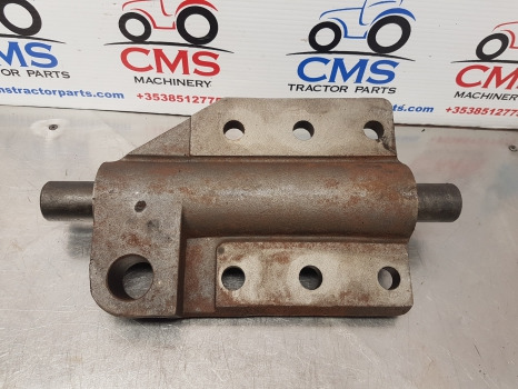 المحور الأمامي Case 1255xl, Apl3052 Front Axle Bearing Carrier 3229190r1, 1532872c2, 1532873c1: صورة 6
