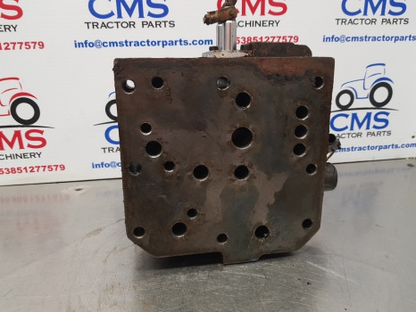 نقل الحركة Case 5140, 5120, 5130, 5150, Transmission Control Valve, Shuttle Valve 193887a2: صورة 8