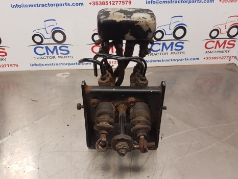 Case 856 Xl, 844 Xl, 745 Xl, 743 Xl Brake Master Cylinders 1287846c91, 226301a1 - اسطوانة الفرامل - جرار: صورة 2 Case 856 Xl, 844 Xl, 745 Xl, 743 Xl Brake Master Cylinders 1287846c91, 226301a1 - اسطوانة الفرامل - جرار: صورة 2