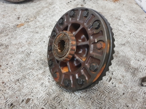 Case 956 Or 1056 Rear Differential 81711c1, 81715c1, 81403c1 - صندوق التروس التفاضلية - جرار: صورة 3 Case 956 Or 1056 Rear Differential 81711c1, 81715c1, 81403c1 - صندوق التروس التفاضلية - جرار: صورة 3