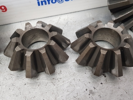 Case David Brown 1394, 1210, 885 Rear Axle Differential Gear Kit K30234, K206651 - صندوق التروس التفاضلية - جرار: صورة 3 Case David Brown 1394, 1210, 885 Rear Axle Differential Gear Kit K30234, K206651 - صندوق التروس التفاضلية - جرار: صورة 3