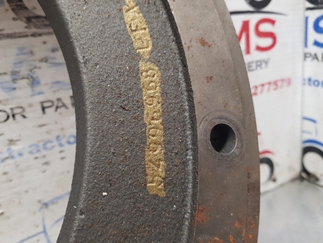 Case Puma New Holland T7, T7000 T7040 Rear Axle Brake Plate 54996968, 5185968 - أجزاء الفرامل - جرار: صورة 2 Case Puma New Holland T7, T7000 T7040 Rear Axle Brake Plate 54996968, 5185968 - أجزاء الفرامل - جرار: صورة 2