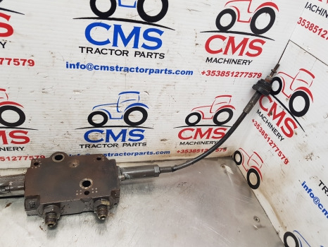 Claas Ares 500, 600 Rx, Rz, Rc Ser 656rc Hydraulic Auxiliary Valve 0011361170 - نظام الهيدروليك: صورة 4 Claas Ares 500, 600 Rx, Rz, Rc Ser 656rc Hydraulic Auxiliary Valve 0011361170 - نظام الهيدروليك: صورة 4