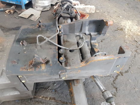 Claas Ares 656rc, Ares 500, 600, 800, Front Axle Support 7700042108, 7700098196 - المحور الأمامي: صورة 2 Claas Ares 656rc, Ares 500, 600, 800, Front Axle Support 7700042108, 7700098196 - المحور الأمامي: صورة 2