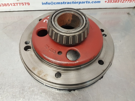 Claas Ares 836, Axion, Atles Series, Rear Axle Differential Support 6005028847 - المحور الخلفي: صورة 2 Claas Ares 836, Axion, Atles Series, Rear Axle Differential Support 6005028847 - المحور الخلفي: صورة 2