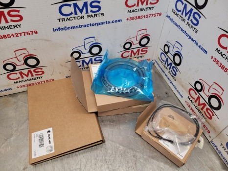 Claas Arion 500, 600 A34, A35, A36, A37 Front Axle Hub Replacement Kit 45180 - المحور الأمامي: صورة 2 Claas Arion 500, 600 A34, A35, A36, A37 Front Axle Hub Replacement Kit 45180 - المحور الأمامي: صورة 2