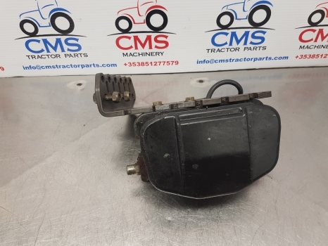 Claas Arion 530, 500, 600 Loader Hydraulic Quick Connect Coupler 0011320650 - نظام الهيدروليك: صورة 1 Claas Arion 530, 500, 600 Loader Hydraulic Quick Connect Coupler 0011320650 - نظام الهيدروليك: صورة 1