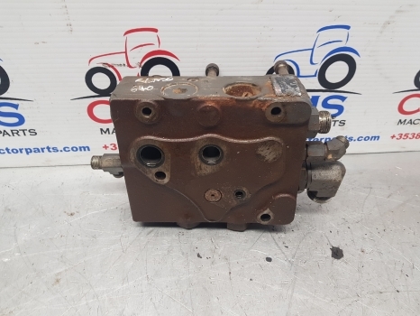 Claas Axion 800 Ares Arion 640 Hydraulic Priority Valve 0011330290, 0011330291 - صمام هيدروليكي - جرار: صورة 1 Claas Axion 800 Ares Arion 640 Hydraulic Priority Valve 0011330290, 0011330291 - صمام هيدروليكي - جرار: صورة 1