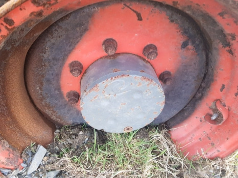 Claas Scorpion 732, 736, 741 Front Axle Hub Rhs Complete 0019230840, - المحور الأمامي: صورة 1 Claas Scorpion 732, 736, 741 Front Axle Hub Rhs Complete 0019230840, - المحور الأمامي: صورة 1