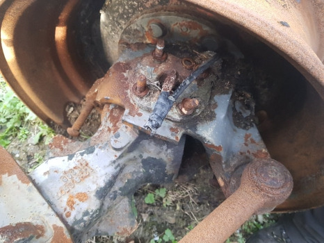 Claas Scorpion 732, 736, 741 Front Axle Hub Rhs Complete 0019230840, - المحور الأمامي: صورة 2 Claas Scorpion 732, 736, 741 Front Axle Hub Rhs Complete 0019230840, - المحور الأمامي: صورة 2