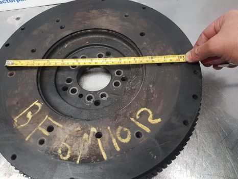 Deutz Agrotron 110, Bf6m1012, Engine Flywheel And Ring Gear 04208193, 04208192 - دولاب الموازنة: صورة 4 Deutz Agrotron 110, Bf6m1012, Engine Flywheel And Ring Gear 04208193, 04208192 - دولاب الموازنة: صورة 4