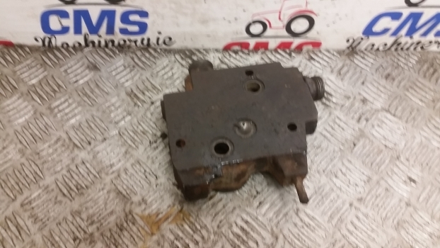 Deutz Agrotron 150 Mk3 Hydraulic Valve Slice - صمام هيدروليكي - جرار: صورة 4 Deutz Agrotron 150 Mk3 Hydraulic Valve Slice - صمام هيدروليكي - جرار: صورة 4