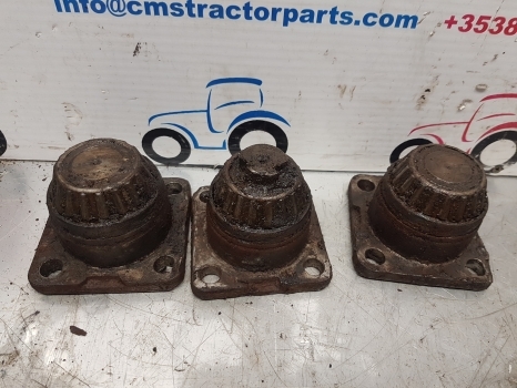 Deutz Agrotron, Same, Lamborgini 150 Front Axle King Pin Set 04415111, Apl2045 - المحور الأمامي - جرار: صورة 1 Deutz Agrotron, Same, Lamborgini 150 Front Axle King Pin Set 04415111, Apl2045 - المحور الأمامي - جرار: صورة 1