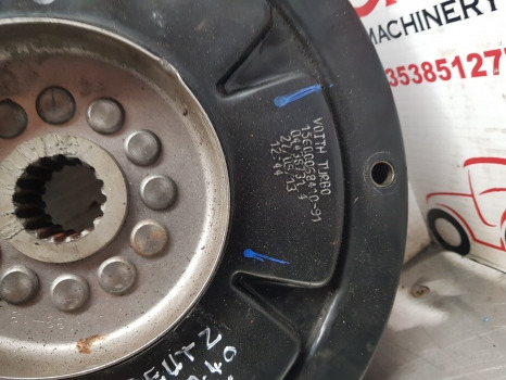 Deutz Agrotron Series 6, M, 6 Ttv 6120.4 Torsion Damper 04438731.4 - دولاب الموازنة: صورة 2 Deutz Agrotron Series 6, M, 6 Ttv 6120.4 Torsion Damper 04438731.4 - دولاب الموازنة: صورة 2