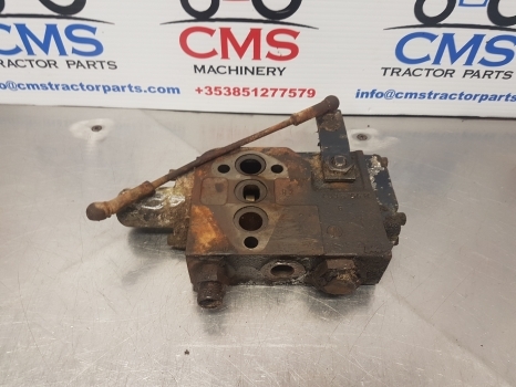 Deutz D07 7807,dx 120, 140, 160 Hydraulic Spool Valve 03593591 4335264r - صمام هيدروليكي - جرار: صورة 1 Deutz D07 7807,dx 120, 140, 160 Hydraulic Spool Valve 03593591 4335264r - صمام هيدروليكي - جرار: صورة 1