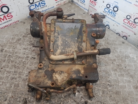 Deutz D6806, D7206 Lift Cover Complete 04337515, 4337515r - نظام الهيدروليك - جرار: صورة 2 Deutz D6806, D7206 Lift Cover Complete 04337515, 4337515r - نظام الهيدروليك - جرار: صورة 2